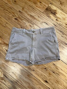 American Eagle Outfitters Light Gray High-Rise Cotton Shorts